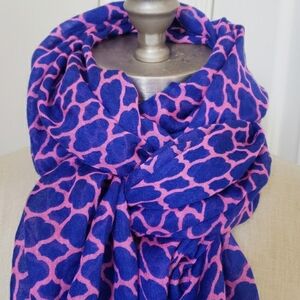 Oversized Lightweight Scarf Blue Pink Geometric